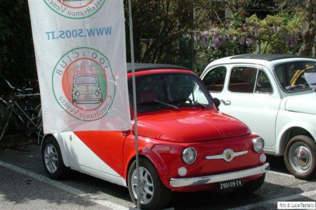 Alcune 500 FIAT vecchie ma perfette 